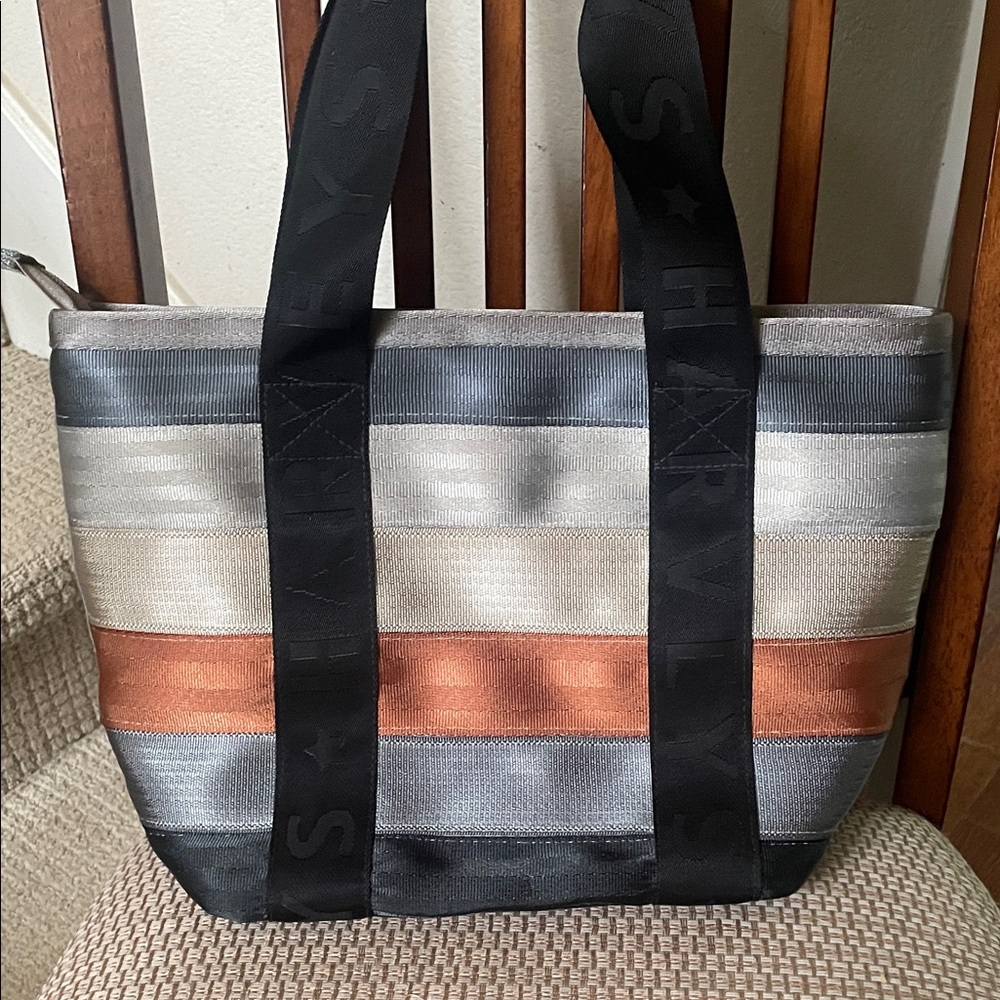 Harveys seatbelt treecycle medium boat tote